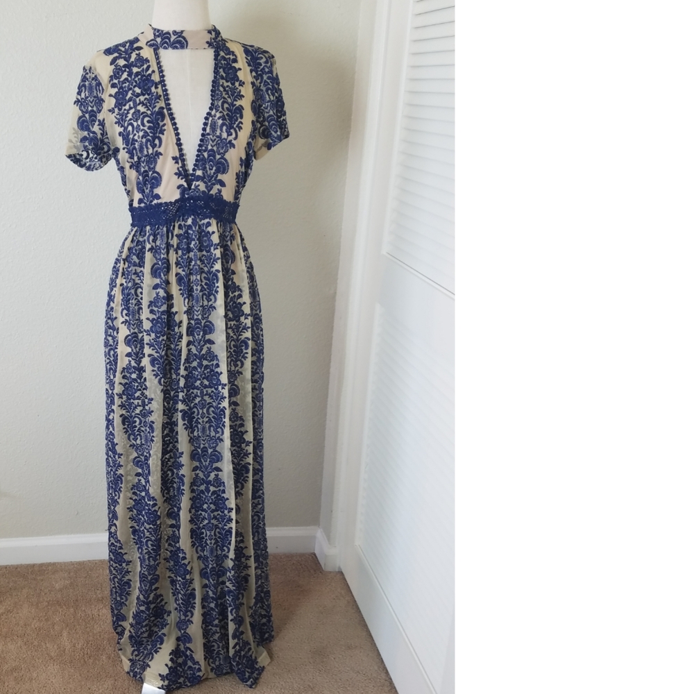 🥝2 for $18🥝  Embroidered mesh maxi dress